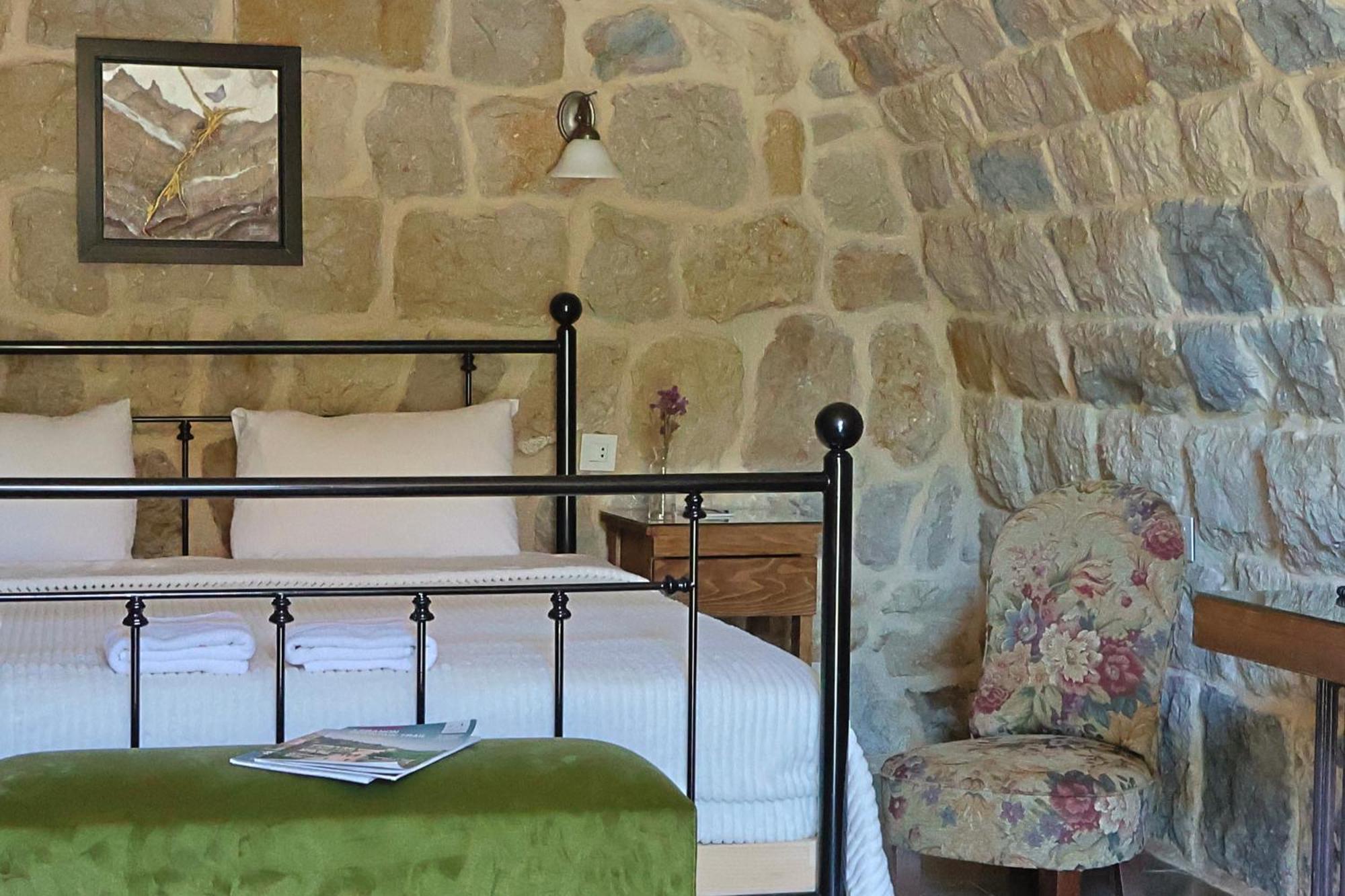 Stone Cellars Hotel Douma Luaran gambar
