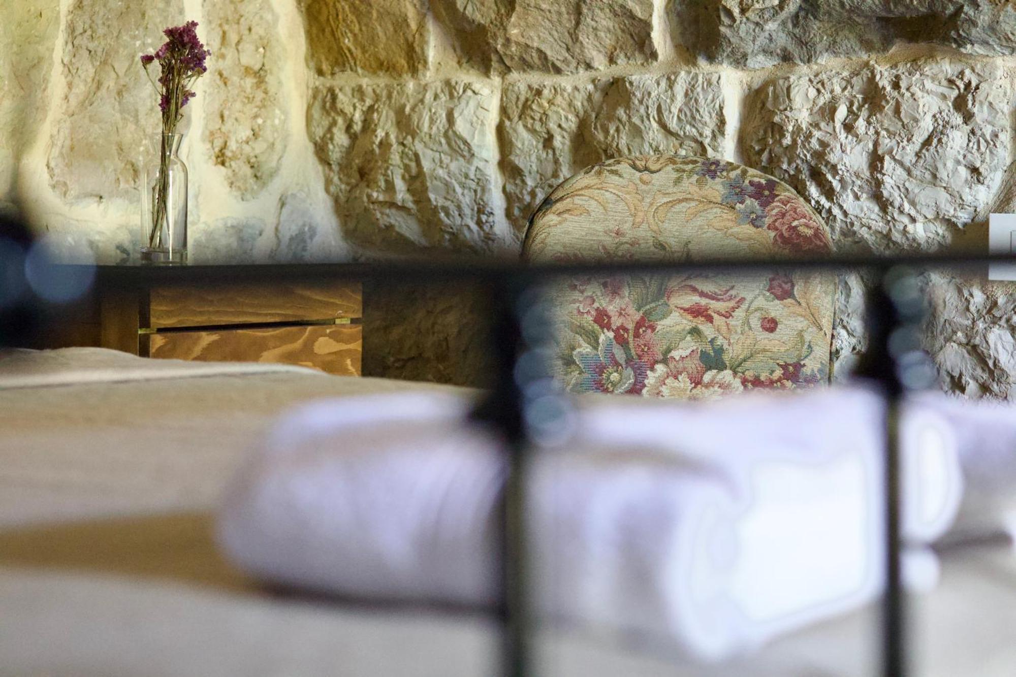 Stone Cellars Hotel Douma Luaran gambar